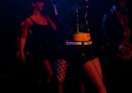 02.06.2010 Phil and the gogo girls from hell