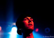 23.03.2011 Umsonst und Drinnen mit Toys get lost und Gomukhasana