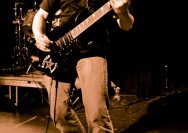 30.03.2011 Umsonst und Drinnen mit Rotten Jonnys und Ramonas