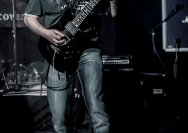 07.02.2012 Umsonst und Drinnen mit Gumo Maniacs und North Of Hell
