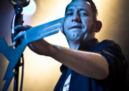 18.01.2012 Umsonst und Drinnen mit Phil and the gogo girls from hell und General Riot