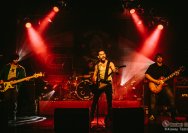 04.10.2013 Green Frog Feet und Dirty Dogs