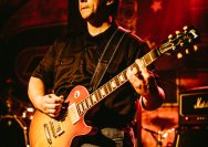04.10.2013 Green Frog Feet und Dirty Dogs