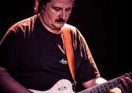 20.02.2013 Umsonst und Drinnen mit Sunbear Bluesband