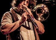 23.01.2013 Umsonst und Drinnen mit Kellerhelden und Beppe Jones