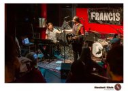 05.04.2019 Umsonst und Drinnen - Francis Jones, First Breath After Coma